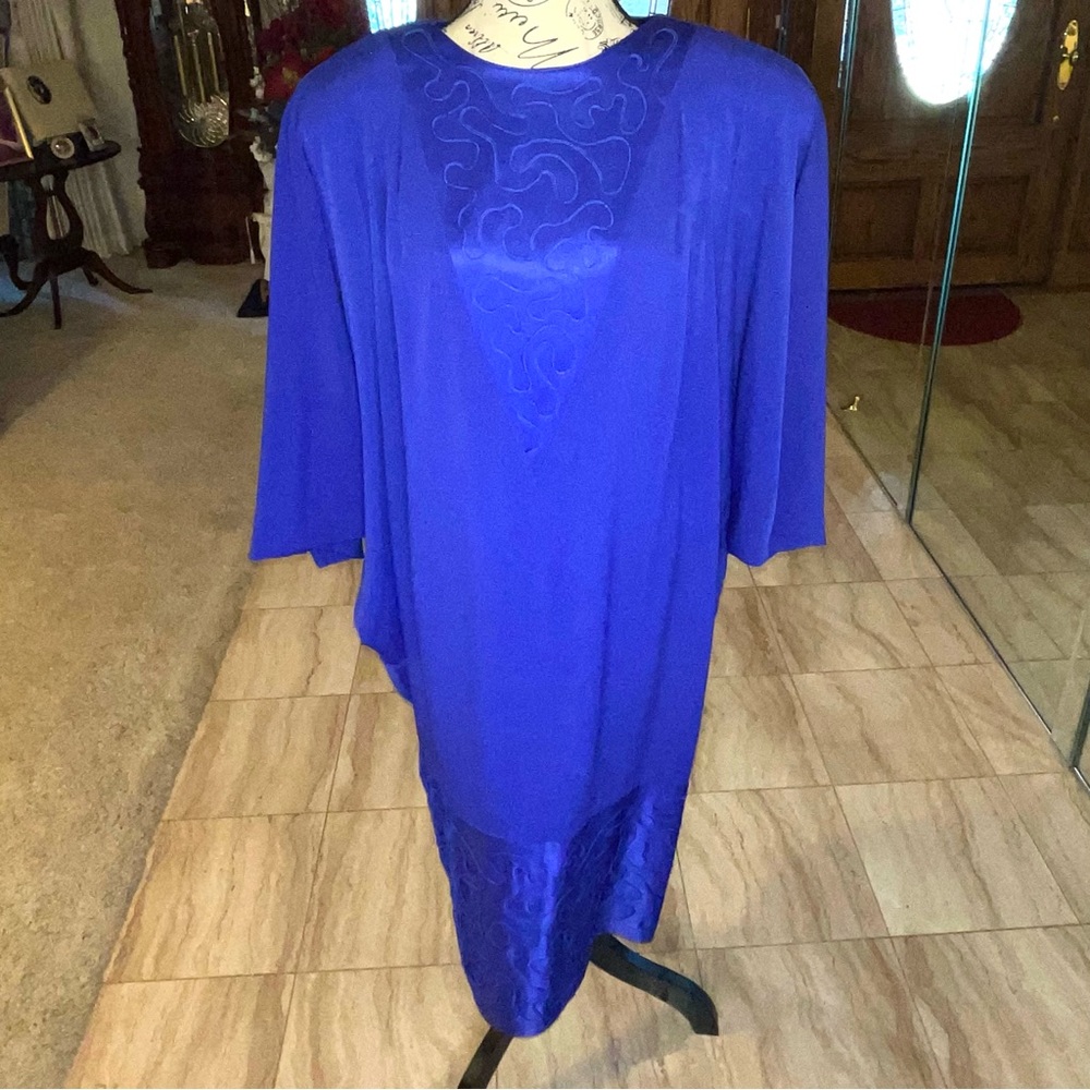 DAYMOR COUTURE VINTAGE ROYAL BLUE BATWING DRESS - Picture 2 of 12